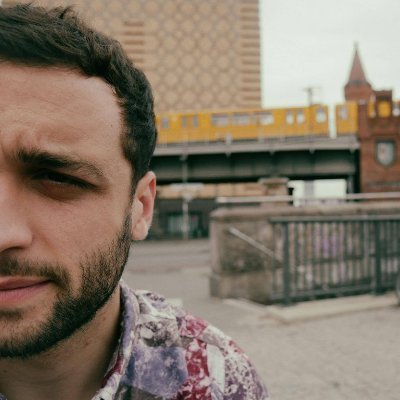 Freelance journalist, Retweet ≠ Endorsement
