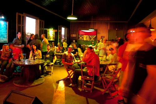 Cilindro Cultural é um espaço que busca projetar as artes em um modo geral: Música, Cinema, Artes Visuais e Plásticas, Teatro, Literatura e mais...