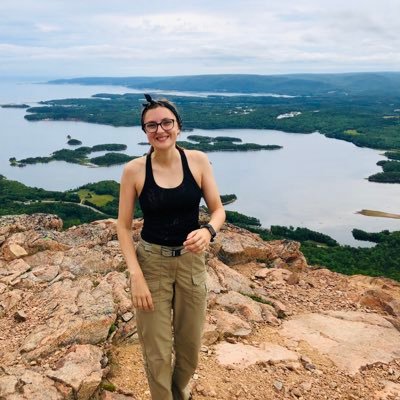 @AcadiaU BSc Nutrition 2020 & BSc Psychology 2016, she/her