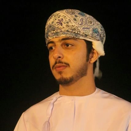 محام ومستشار قانوني ومحكم دولي.
مهتم بالتراث، محب لرياضة الهجن *
للتواصل/٩٢٠٢٠٩٤٤