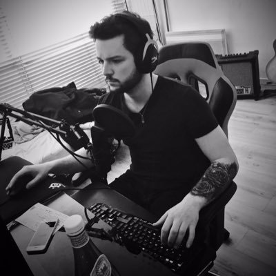 ClayFortnite33's profile picture. Streamer /#TwitchAffiliate / Joueur DOFUS je joue sur d’autres jeux également ! https://t.co/T9bOHdNoEg
