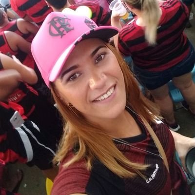 guerreira, mãe de 4 meninas avó da Valentina e Flamenguista com muita raça amor e paixão 🖤❤️
