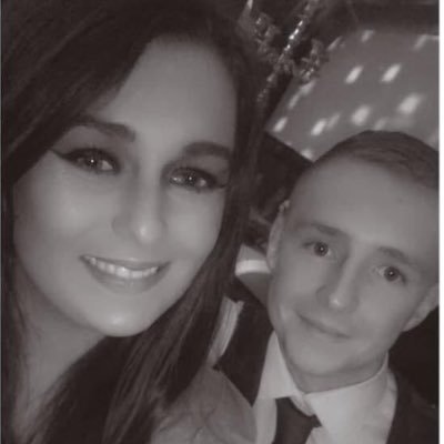 gazmitchell92's profile picture. LM💚.                                       Live Forever 🤙🏼