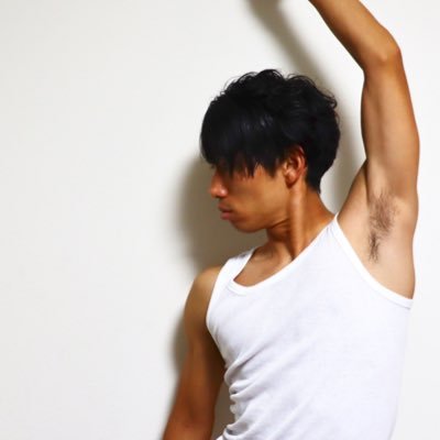 Masa Men S Art Model こないだの撮影の模様 W いくつかサンプルのカット見せて頂きましたがリアリティあるなぁ という印象 個性豊かな4人ですので是非創作活動にお役立て下さい 男性モデル ポーズ集 絵楽塾
