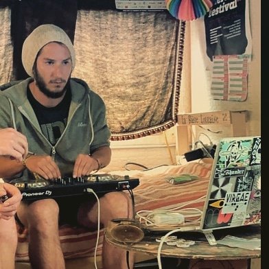 TanguyTock's profile picture. "Ne vis pas pour que ta présence se remarque , mais pour que ton absence se ressente."Bob Marley :::::::::::::Soundcloud : https://t.co/Npvan8j80g