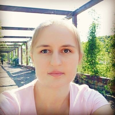 Dobrze czuje się w otoczeniu przyrody. Lubię testować nowe produkty. Optymistyczne nastawiona do życia, świata i ludzi! ☀️