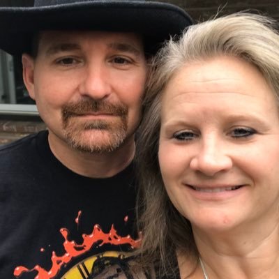 carriewillough8's profile picture. 