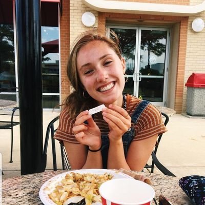 EmmaHurls's profile picture. cshs '20 • snc '24 she/her/hers