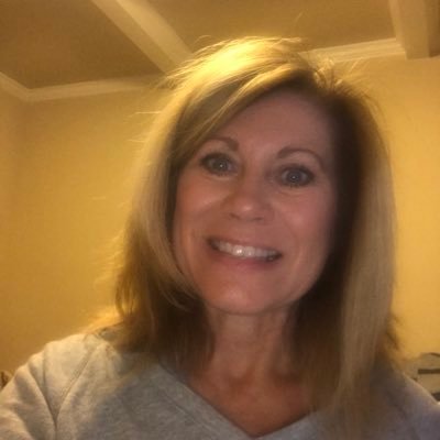 Sr Recruiter, Americas on Campus & Diversity Talent Acquisition Team at DXC Technology, mom, wife, tennis lover - get in the game!