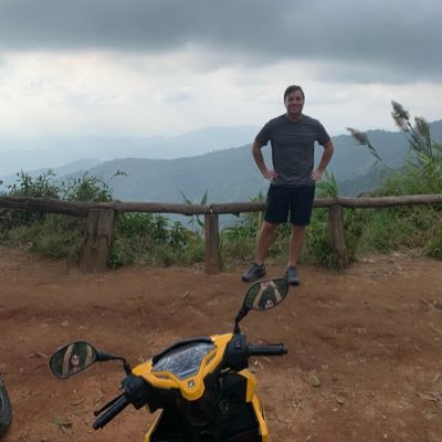 etsunny6's profile picture. trying to subtly find a way to tell people I’ve been to the Masters