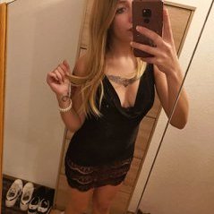 Schön und einsam, ich möchte neue Freunde finden, mir folgen und dir meine Fotos schicken....😚😋👄