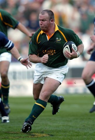Co-founder and CEO of Africa Merchant Capital. Father of 3 energetic kids. Former pro rugby player.