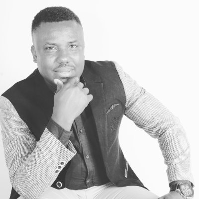 iamola1802's profile picture. I am me, Cos that's all God says I am