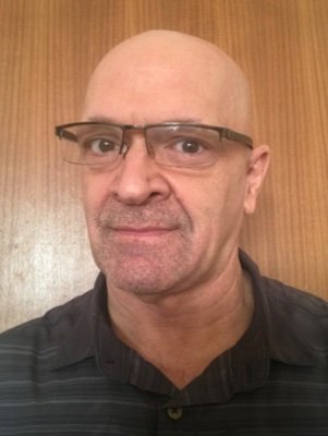 I am an easy going, fun loving, family oriented kinda guy, who loves dogs.