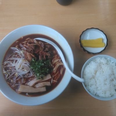 ヤスどんです。
以前のアカウントが使えなくなりました
徳島から。ラーメン🍜とうどんでできた
ヤスどんです。
楽しい会話を楽しみにしています。
月に一度通院しています。
良かったら友達になってくれませんか?
宜しくお願い🙏します。