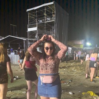 rosie_ozkann's profile picture. 