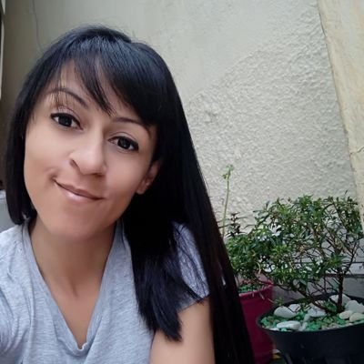 MarciaFilgueir3's profile picture. "O bonito me encanta,mas o sincero...Ah!Esse me fascina."😎