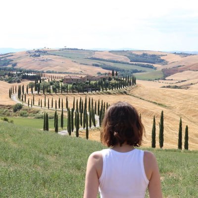 illy2192's profile picture. Music lover, voracious book reader, occasional rambler.