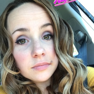 FaileyMathSBall's profile picture. Mom of two👨👩👧👦, high school math teacher👩🏻🏫, varsity softball coach🥎. Go panthers! 🐾