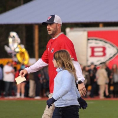 Christian, Husband to @aslollar, Dad, 🏈🏈Head Football Coach @HawksGridiron and Ole Miss fanatic.