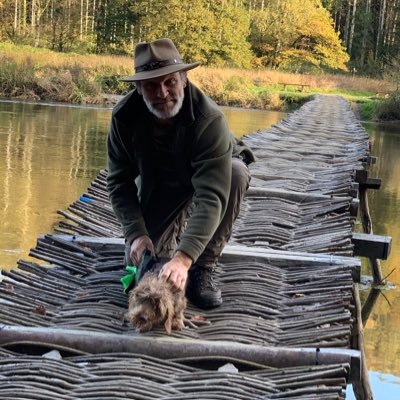 Fierenssr's profile picture. zelfstandige die denkt dat hij leeft om te werken. Groot natuur en dierenvriend. jager in opleiding