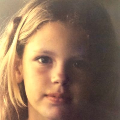 AndreaMedinaArd's profile picture. 