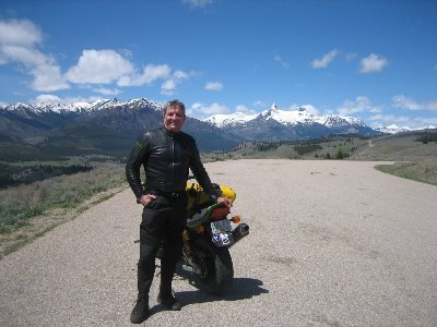 Navy Vietnam vet, lived all over the US in 32 different states. Love the Rocky Mountains. Have ridden my motorcycle in all 50 states many times over. 55+ years