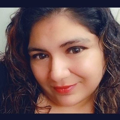 mampa1989's profile picture. Merch Manager for @BrokentoBraveTx