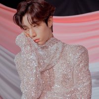 mark pics 🐰 (@markiearchives) 's Twitter Profile