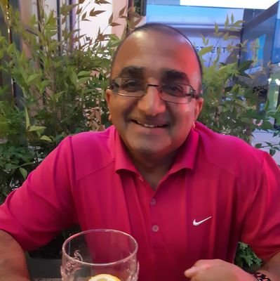 Indian / Yorkshireman..even got the flat cap.....Grandad of 4...3 are girls...and still behind the 2 cats 😁...🇬🇧🇮🇳...Family , Bantams, Bulls & YCCC