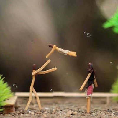 nadhym's profile picture. 