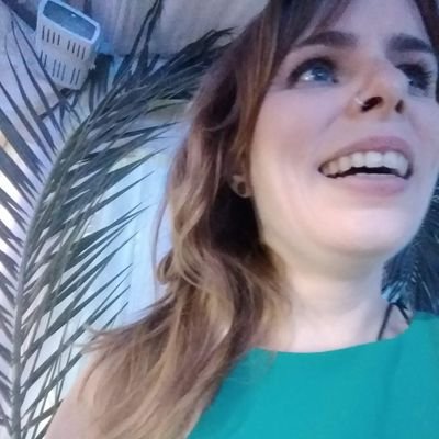 ana_gascon's profile picture. ¡Ay de mí si respirar no fuese automático! // Profe de Lengua.