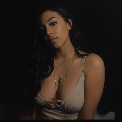 cianna_gonzalez's profile picture. she/her