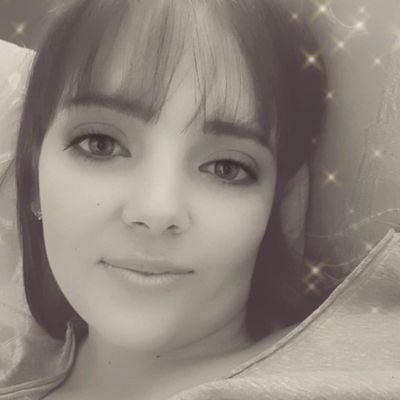 Ek's maar net 'n eenvoudige jong dame deel van die groter wêreld daar buite♡