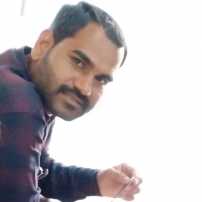 आयुष्यच्या वळणावर मी कधी चुकीचा वागलो तर,
जगाला संगण्याआधी एकदा मला नक्की सांगा...