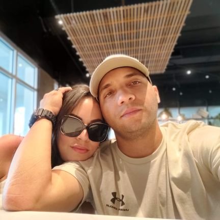 CarelaVasquez's profile picture. 