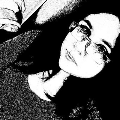 lauragorena00's profile picture. ---