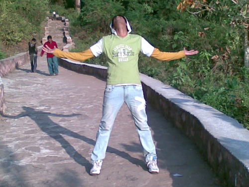 pravoda's profile picture. Life keep going..