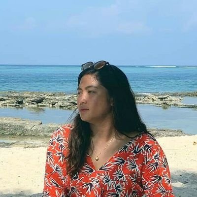 fraulidocaine's profile picture. bukid at dagat lang ang nais sa mundo