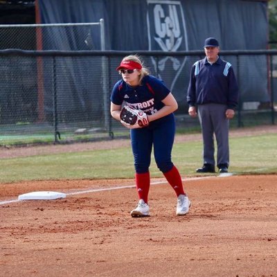 BHS Alumni • UDM Softball ‘22