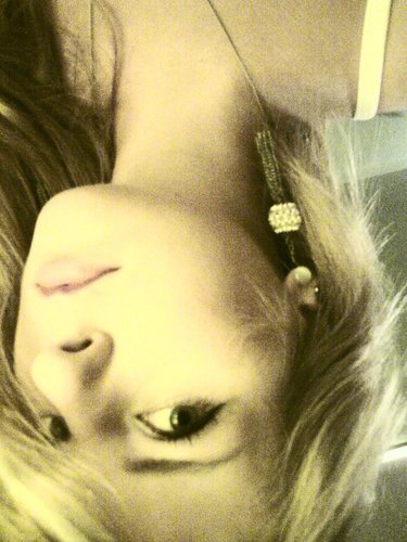 sziszkovics's profile picture. 