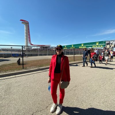 melycm's profile picture. Honey, life is just a classroom.