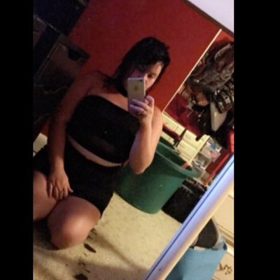 little_blue17's profile picture. 💕 ; Night thinking & Day dreaming  👩‍👦 ; Family first ✨  🇨🇦 ; Canadian 🍁 ⁉️ ; Aquarius ♒ 👣 ; 03/21/2011 👦🏻 👻 ; babijenni 💁🏼‍♀️ 💏 ; D.F 💙