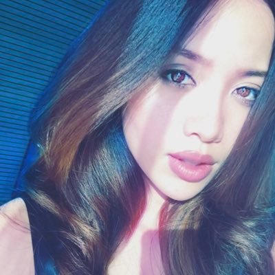 laralarasaur's profile picture. Software Engineer. Supporting Women in STEM #YangGang