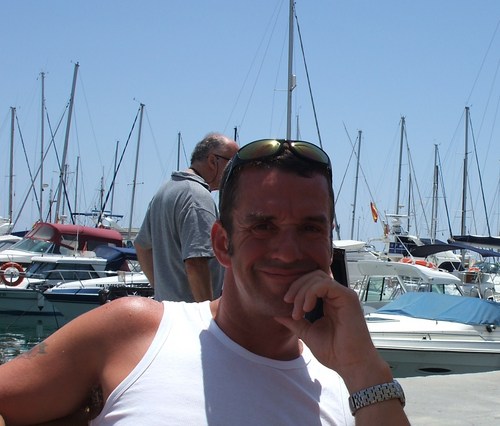 seanandrew1's profile picture. Loves rock music,all classical music, sailing, love reading , motorbikes are my passion,my mission is make people laugh and be kind to others. that's all folks.