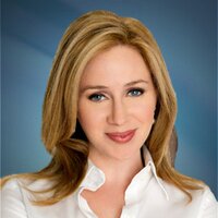 Becky Quick(@BeckyQuick) 's Twitter Profileg