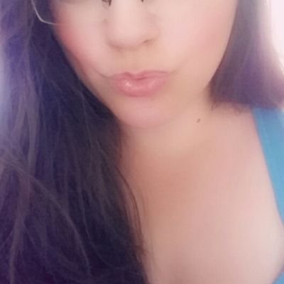 MamaMiddy's profile picture. used to be @glamtrashkat - She/Her - 29 yr old Mama to three boys (10, 5 & 3 yr old). Pagan, Artsy, Loud.