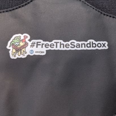 An official account for the #FreeTheSandbox Initiative that promote local admin rights for on *our* smartphones. 
It's simple: Local admin = more innovation!