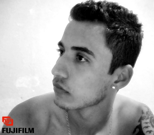 samuelgoulart's profile picture. _Vivendo nesse absurdo!! Niguém entende um sonho #