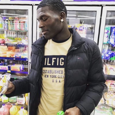 Young_Kobe8's profile picture. Neva Change on my gang yea I’m stuck wit my niggaz🤟🏾🖤💯